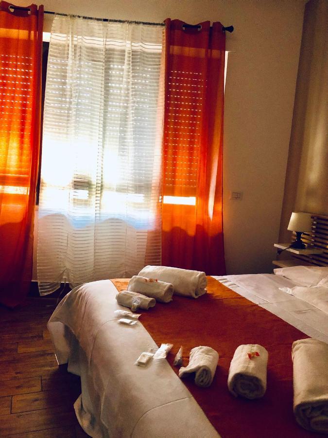Napoli Central Station Deluxe Bed and Breakfast Exteriör bild