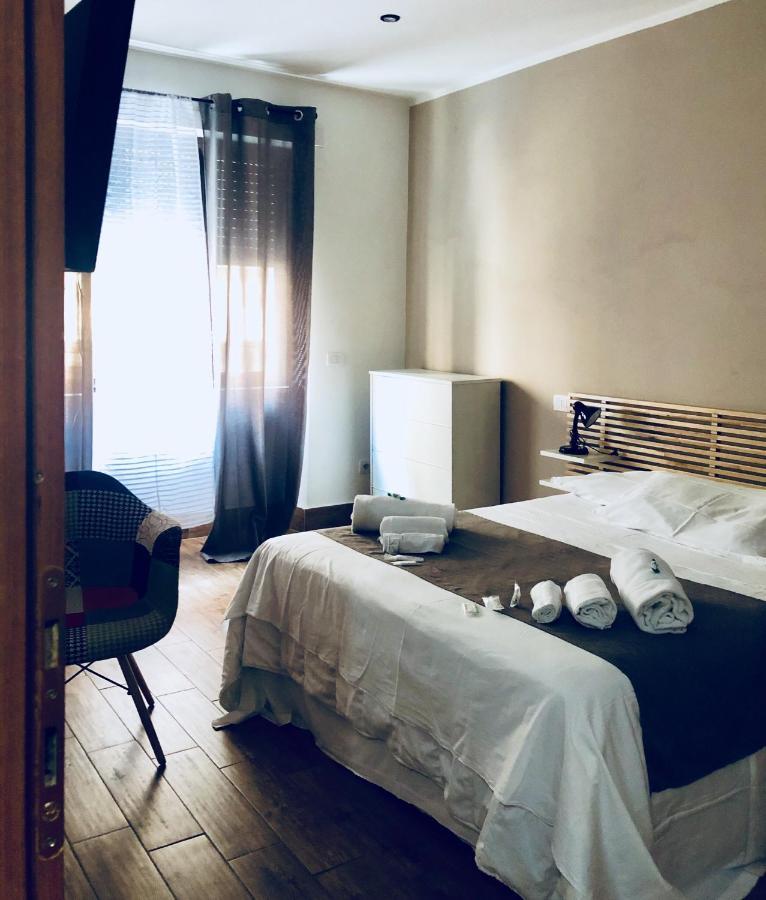 Napoli Central Station Deluxe Bed and Breakfast Exteriör bild