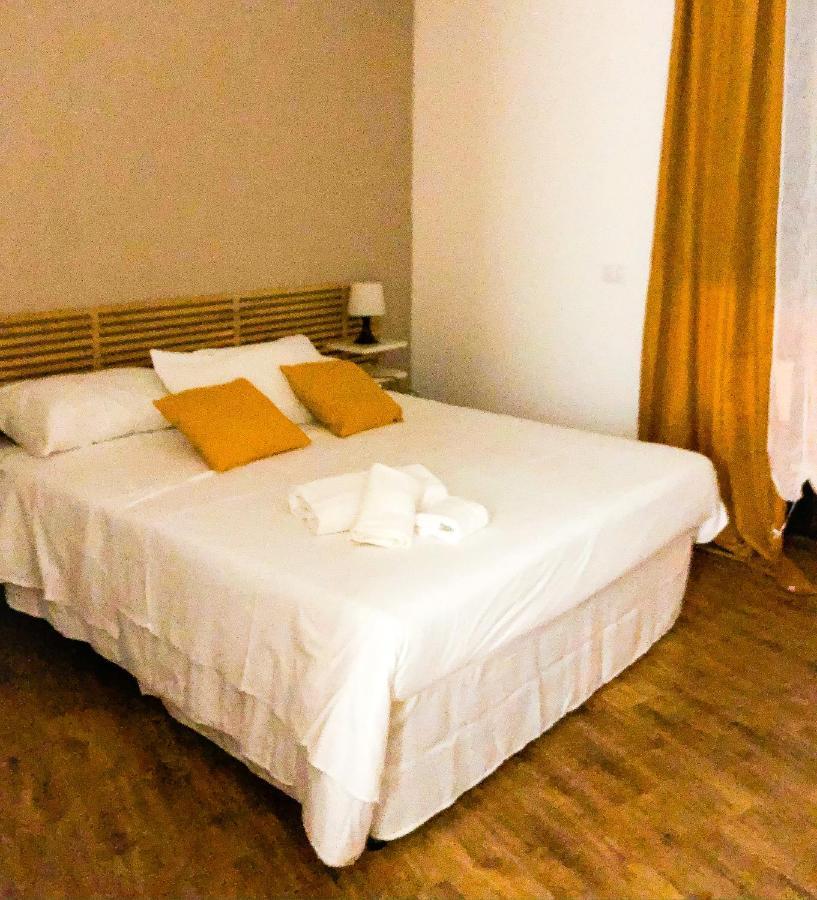Napoli Central Station Deluxe Bed and Breakfast Exteriör bild